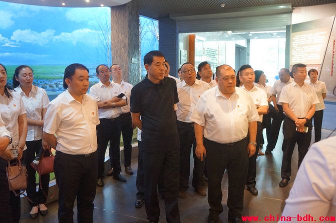 點(diǎn)擊瀏覽下一頁